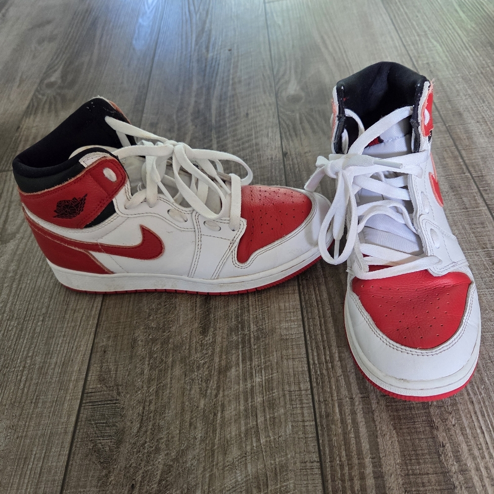Authentic Nike Air Jordan Red and White Hi Top Sneakers 5.5Y (Womens Size 7)
